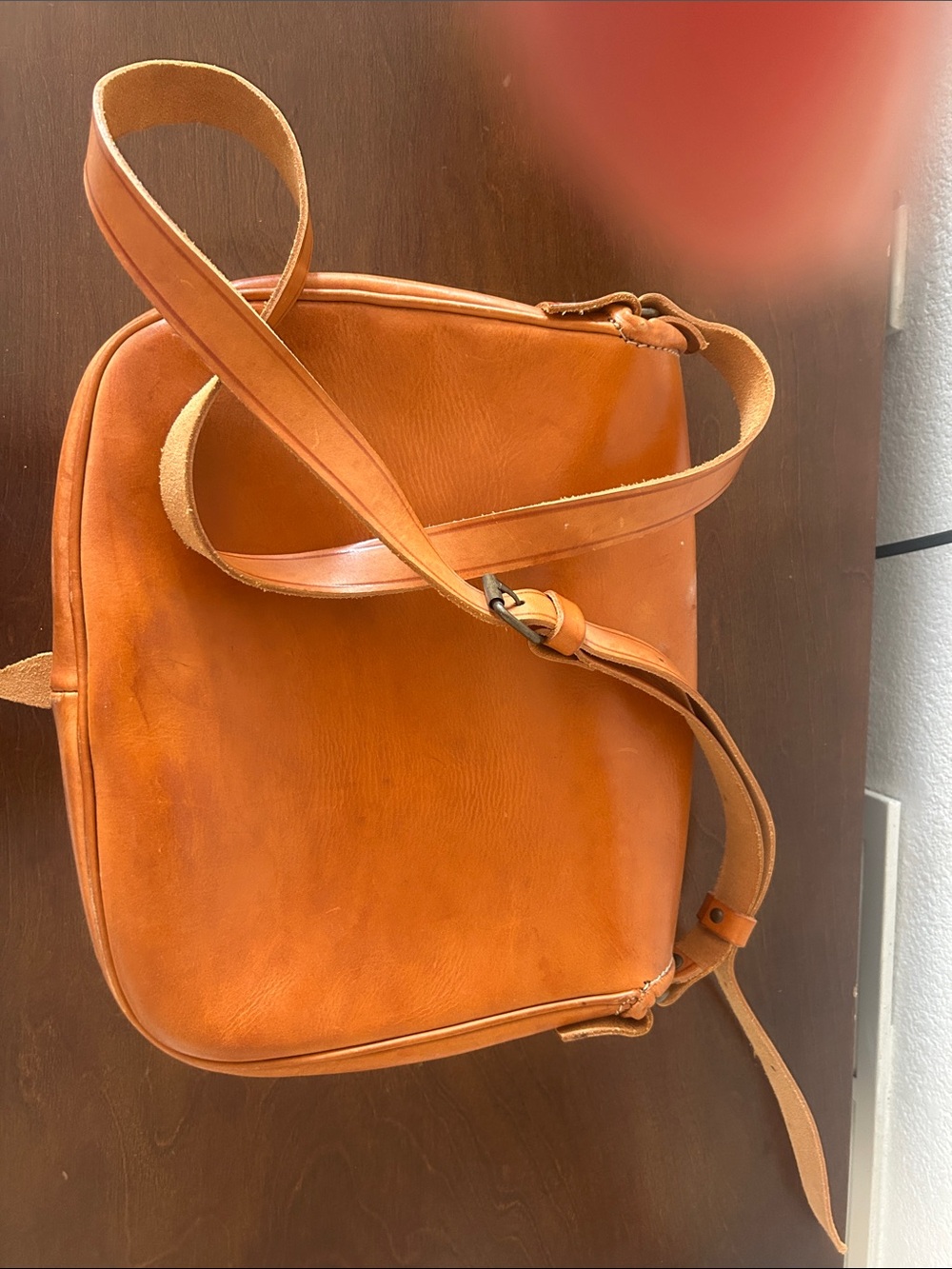 Italian Leather Vera Tolfa Catana Tan Leather crossbody Bag - Women - Picture 3 of 3